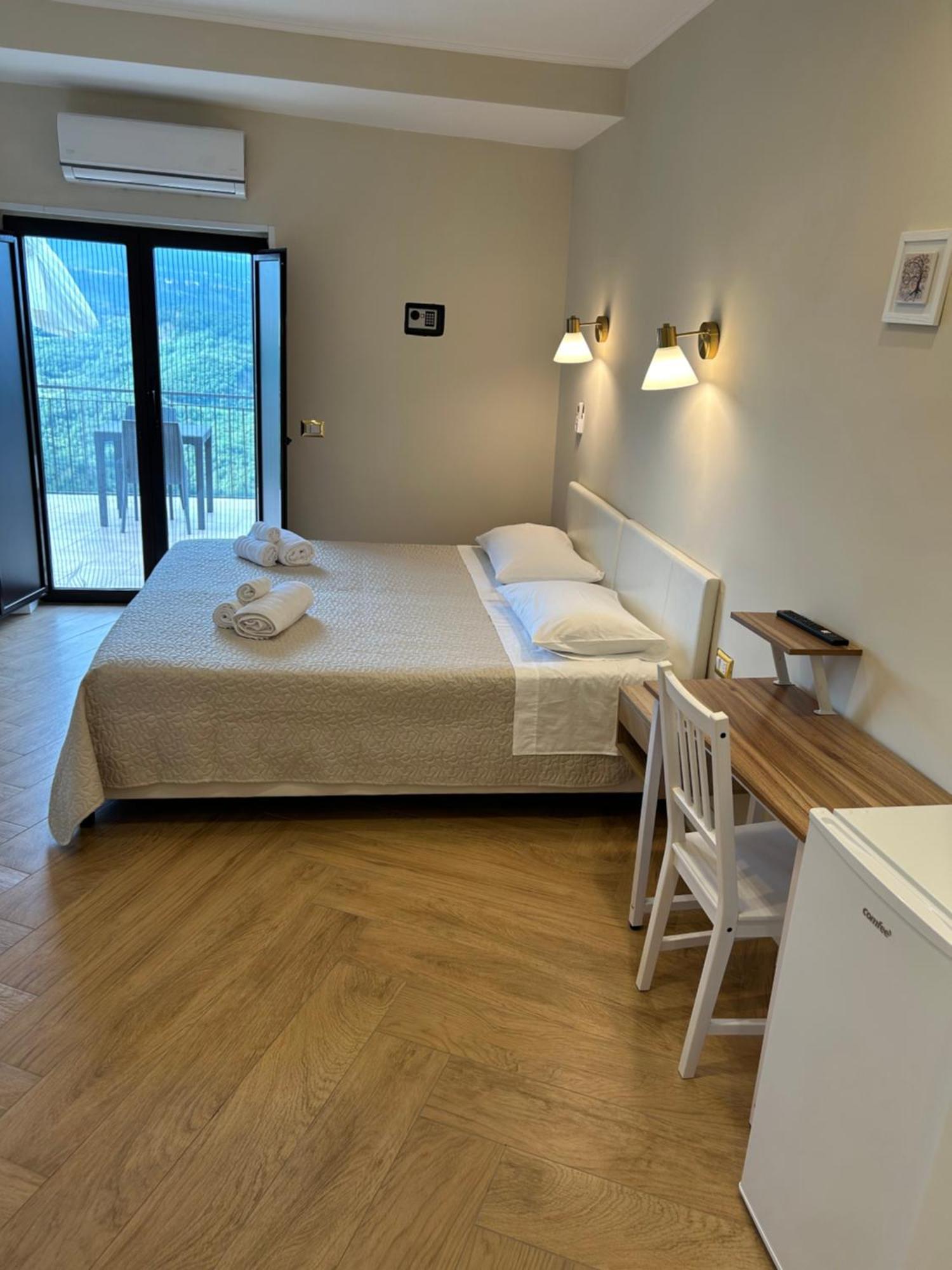Ca'Del Borgo B&B Country House Ogliastro Cilento Pokój zdjęcie